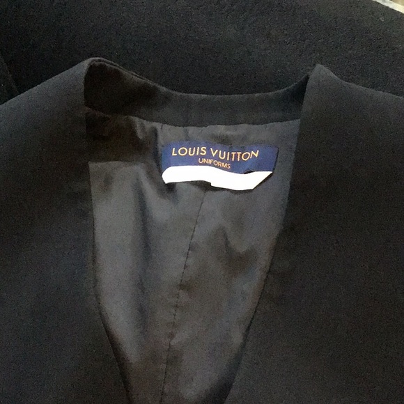 Ladies Louis Vuitton Jacket - Picture 5 of 10
